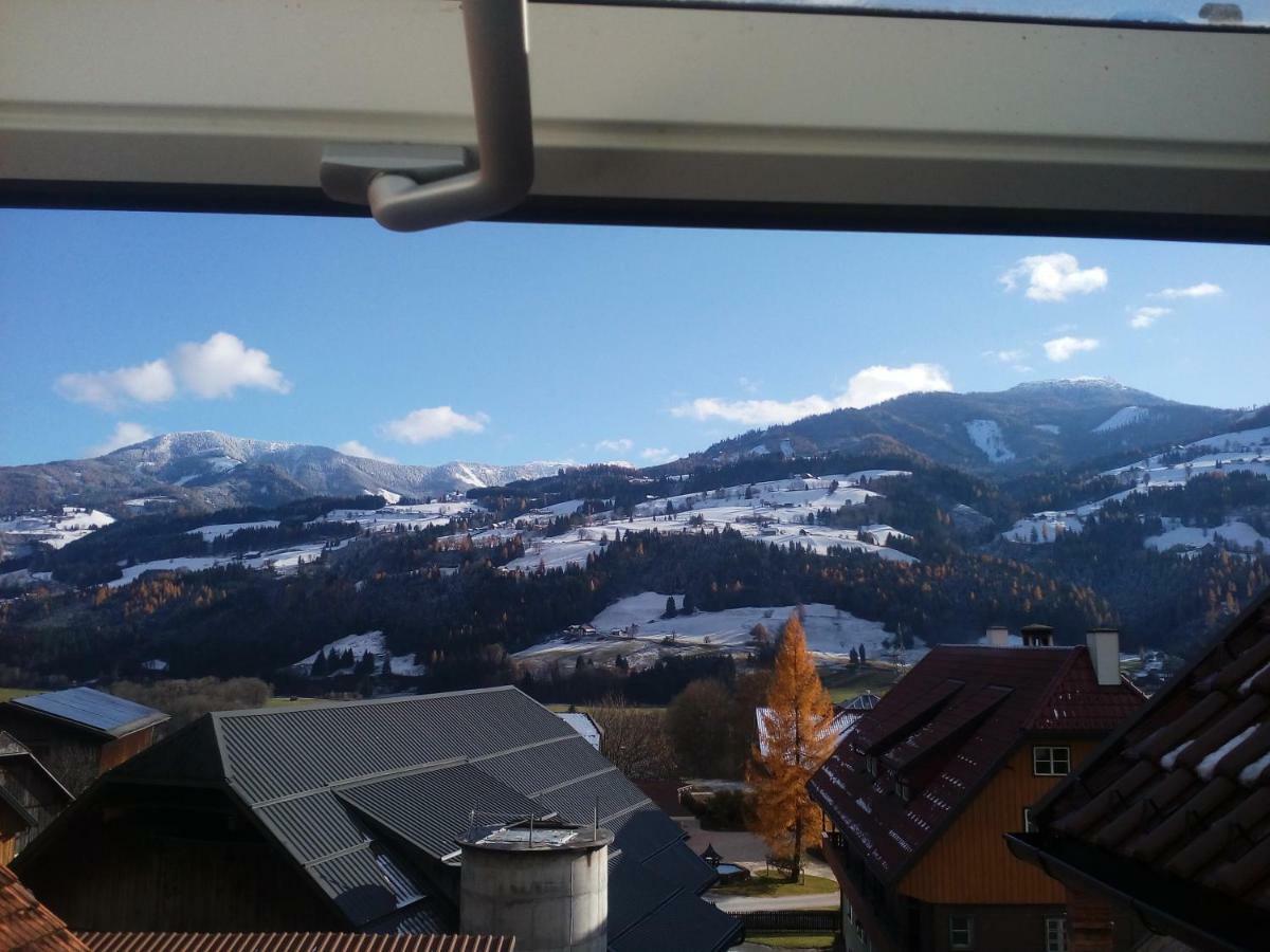 Appartment Stroblhof Aich  Bagian luar foto
