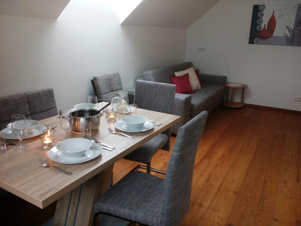 Appartment Stroblhof Aich  Bagian luar foto